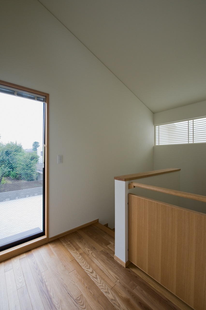 Second floor staircase landing   Second floor staircase landing